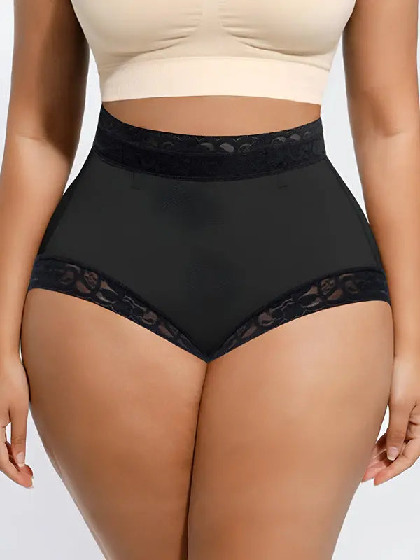 Shorty Brésilien en Dentelle