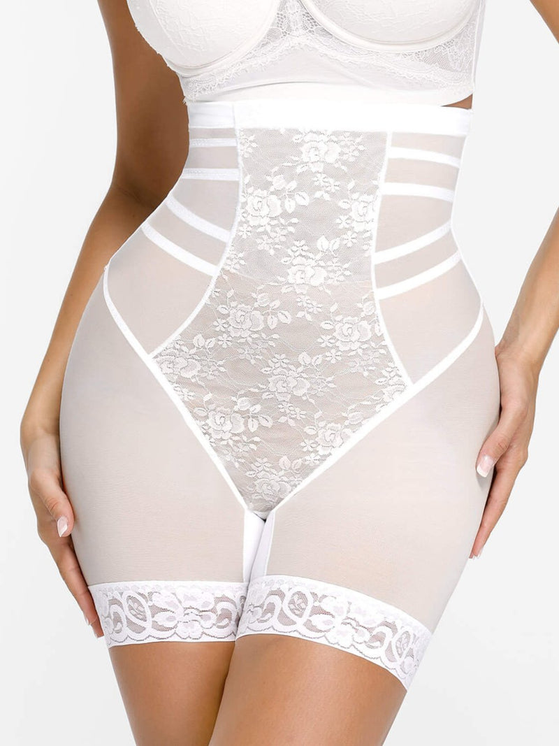 Shorty taille haute en dentelle